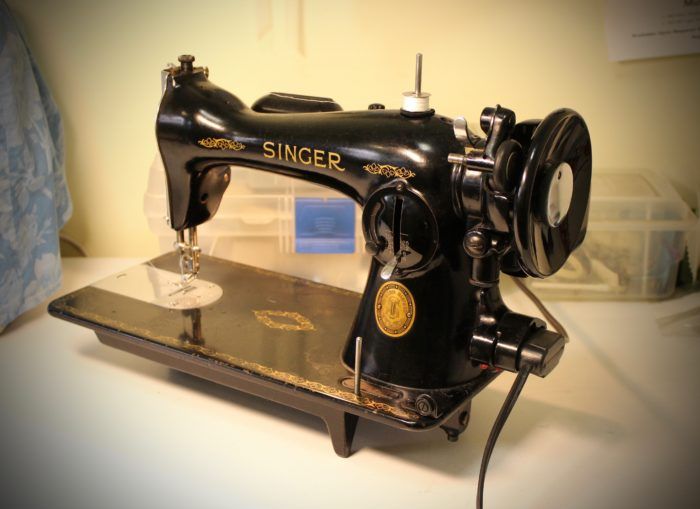 Discovery E-Z Stitch Sewing Machine