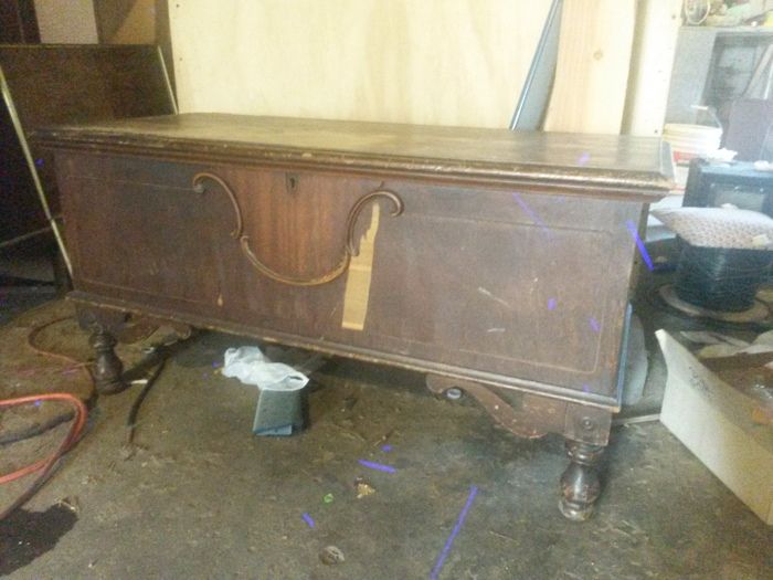 Cavalier furniture deals cedar chest