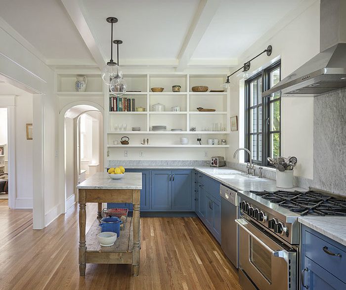 Elevate your kitchen with these dramatic sinks