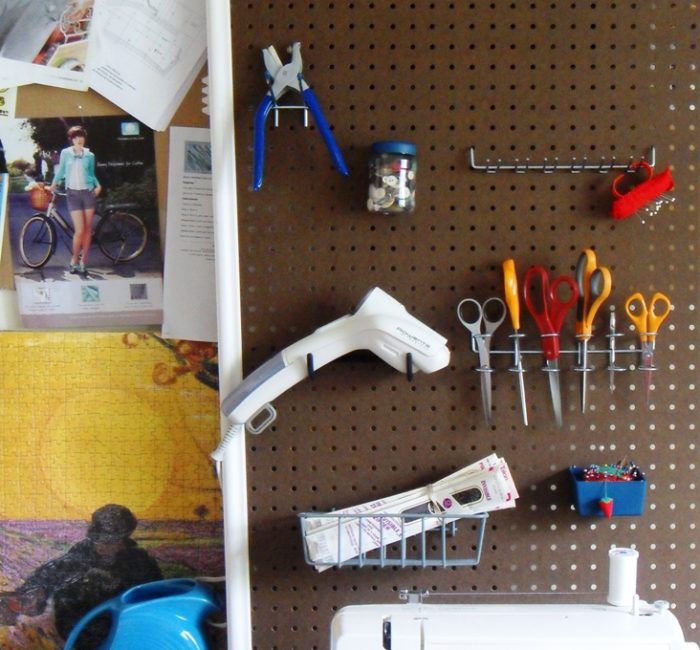 How to Quickly Secure Any Pegboard Hook With A Paper-Clip, Keep All Pegboard  Hooks From Falling Out! 