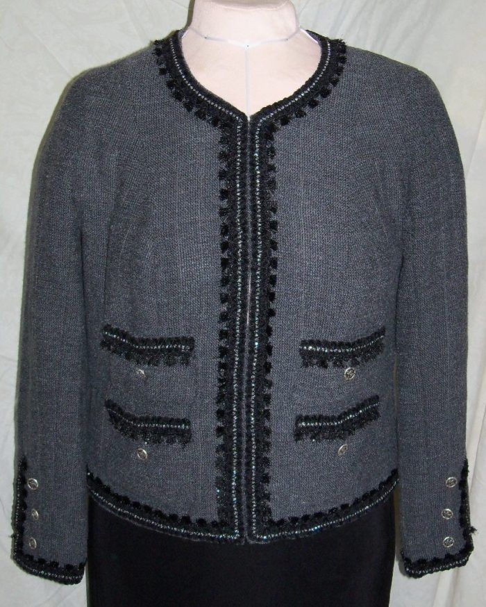 DIY: How to sew a Chanel style jacket. Cutting the lining and the facing. 