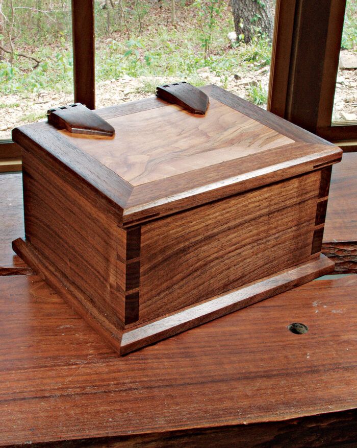 A Dovetail Box with Wooden Hinges, Part 1 - FineWoodworking