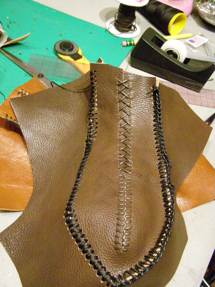 Endless Leather lacing - Same technique, multiple styles and uses