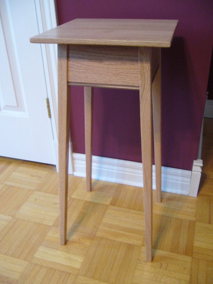 Elegant Tapered & Splayed Legs Table - FineWoodworking
