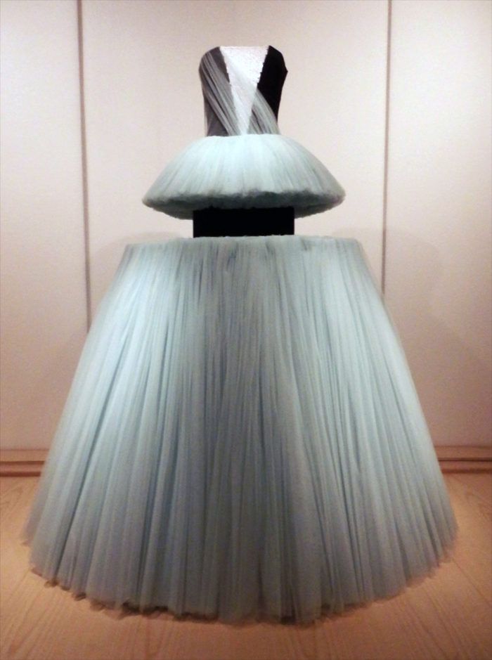 The best way to wear a ball gown? For Viktor & Rolf, it's sideways and  upside down