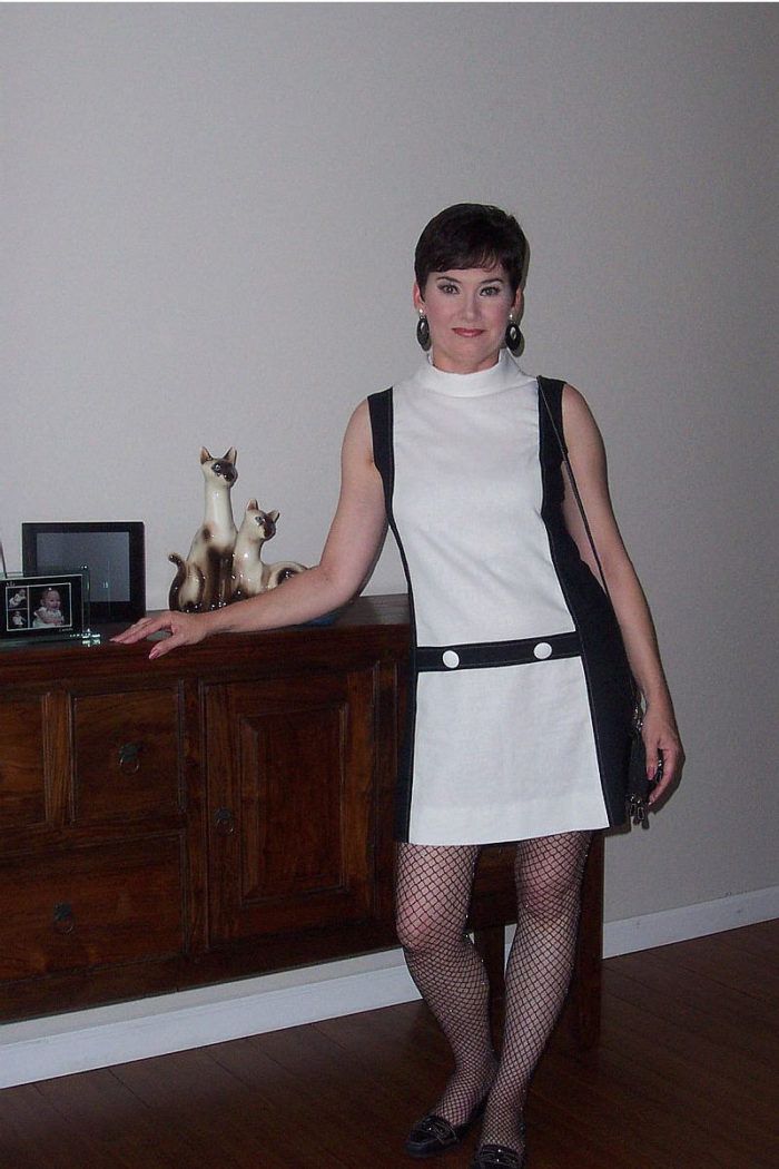 The Mod 60's - Threads