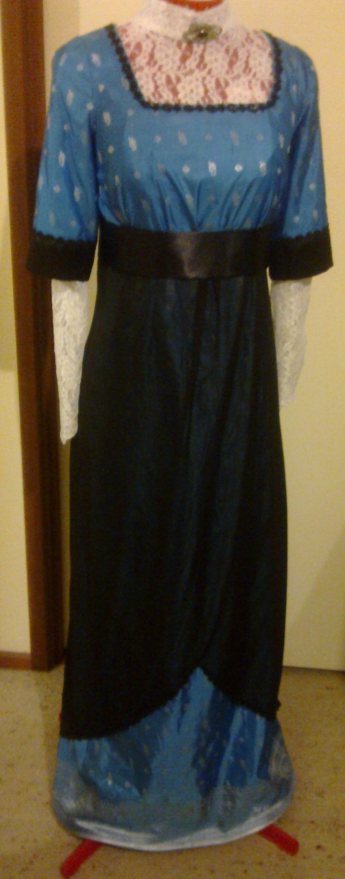 Edwardian Tea Gown Costume - Threads
