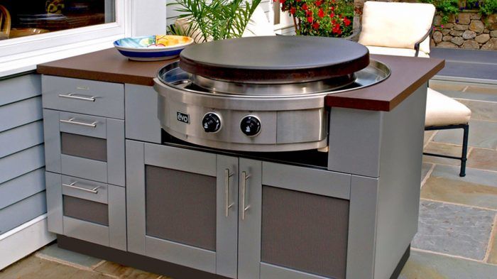 Outdoor Kitchen With Stove: Excellent Oven and Stovetop Options