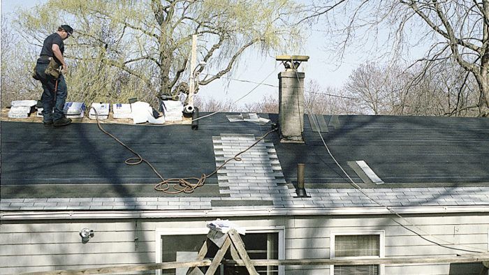 Roofing Preparation Asphalt Shingles Installing on House