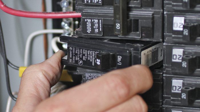 What is Tie Circuit Breaker, Why we use Tie Circuit Breaker in