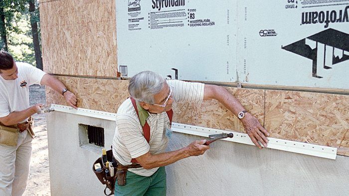 Install the Starter Strips and the Trim for Vinyl Siding Fine