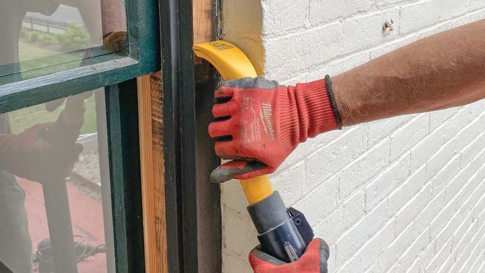 Exterior paint shop scraper