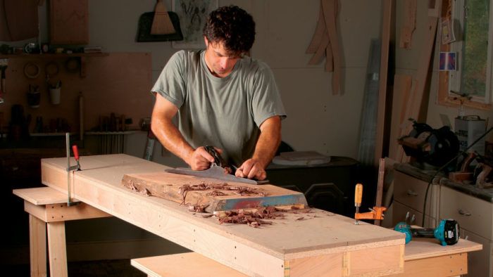 A Short History of Workbenches - FineWoodworking