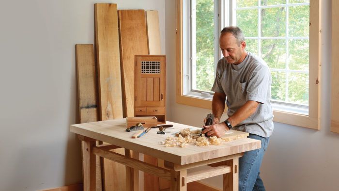 A Small, Sturdy Workbench - FineWoodworking