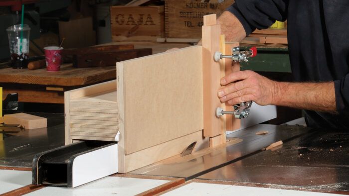 Easy Tabletop Easel for $3. 