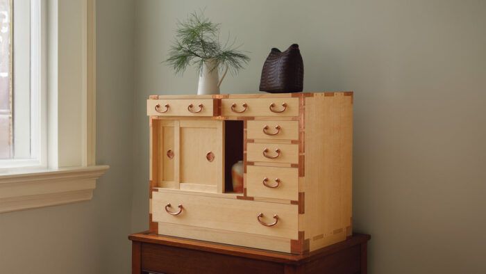 Traditional Tansu, Part 1: The case