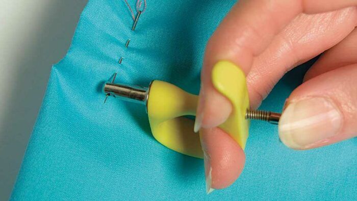 How to Thread a Needle! Easy, but Different to the Traditional Way