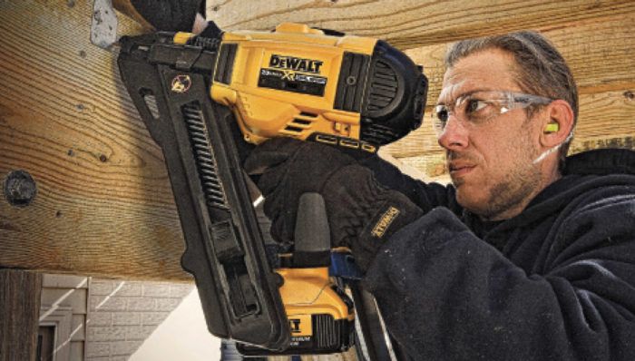 Dewalt dcn693m1 20v max best sale cordless metal connector nailer