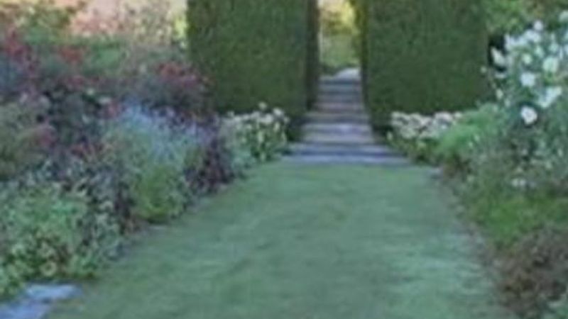 Tour the Hollister House Garden