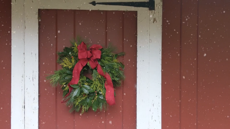 How to Make a Holiday Wreath