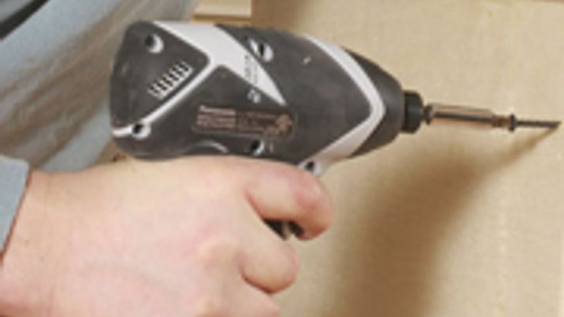 How To Use A Hole Saw In A Black and Decker Impact Driver 