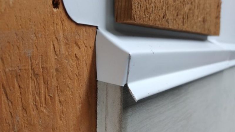 How To Bend Custom Cap Flashing Fine Homebuilding 