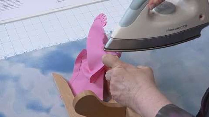 What is a Pressing Cloth for Ironing?