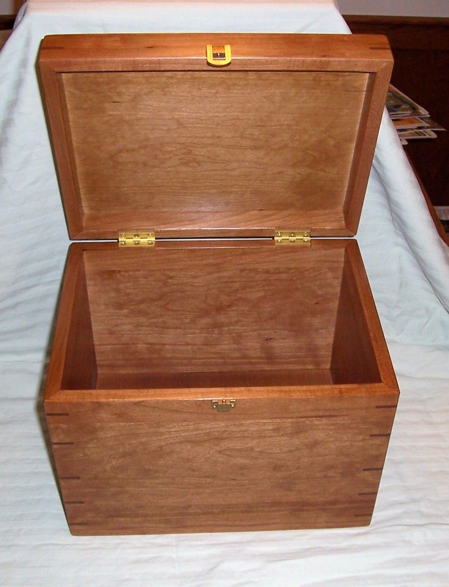 Cherry Box for Cremated Remains - FineWoodworking